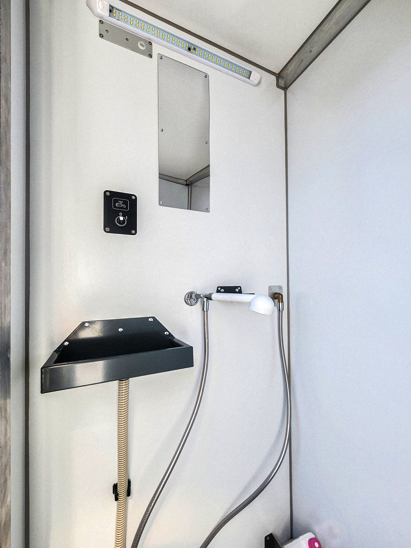 Mobile Decon Unit E4000