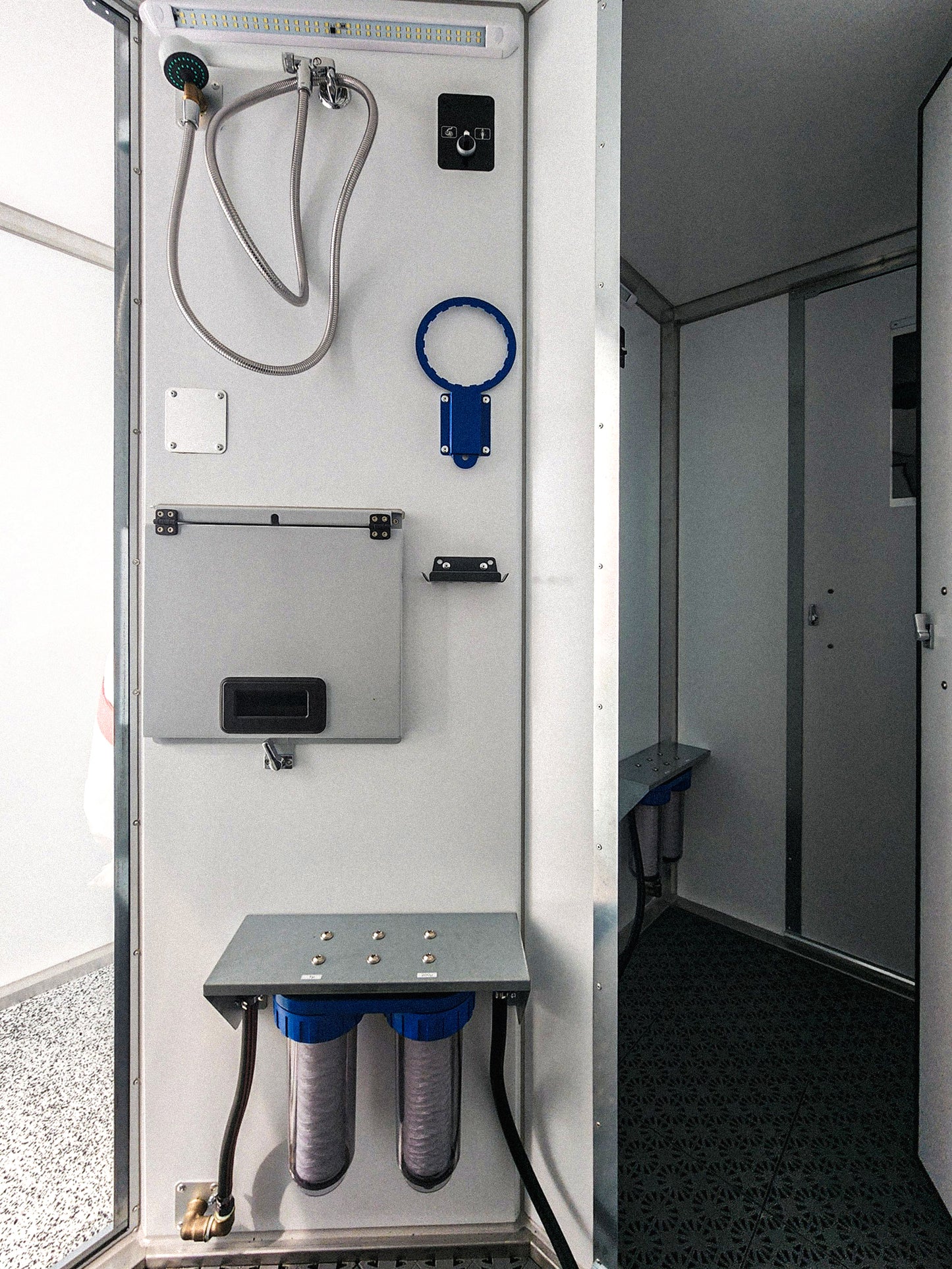 Mobile Decon Unit E4000