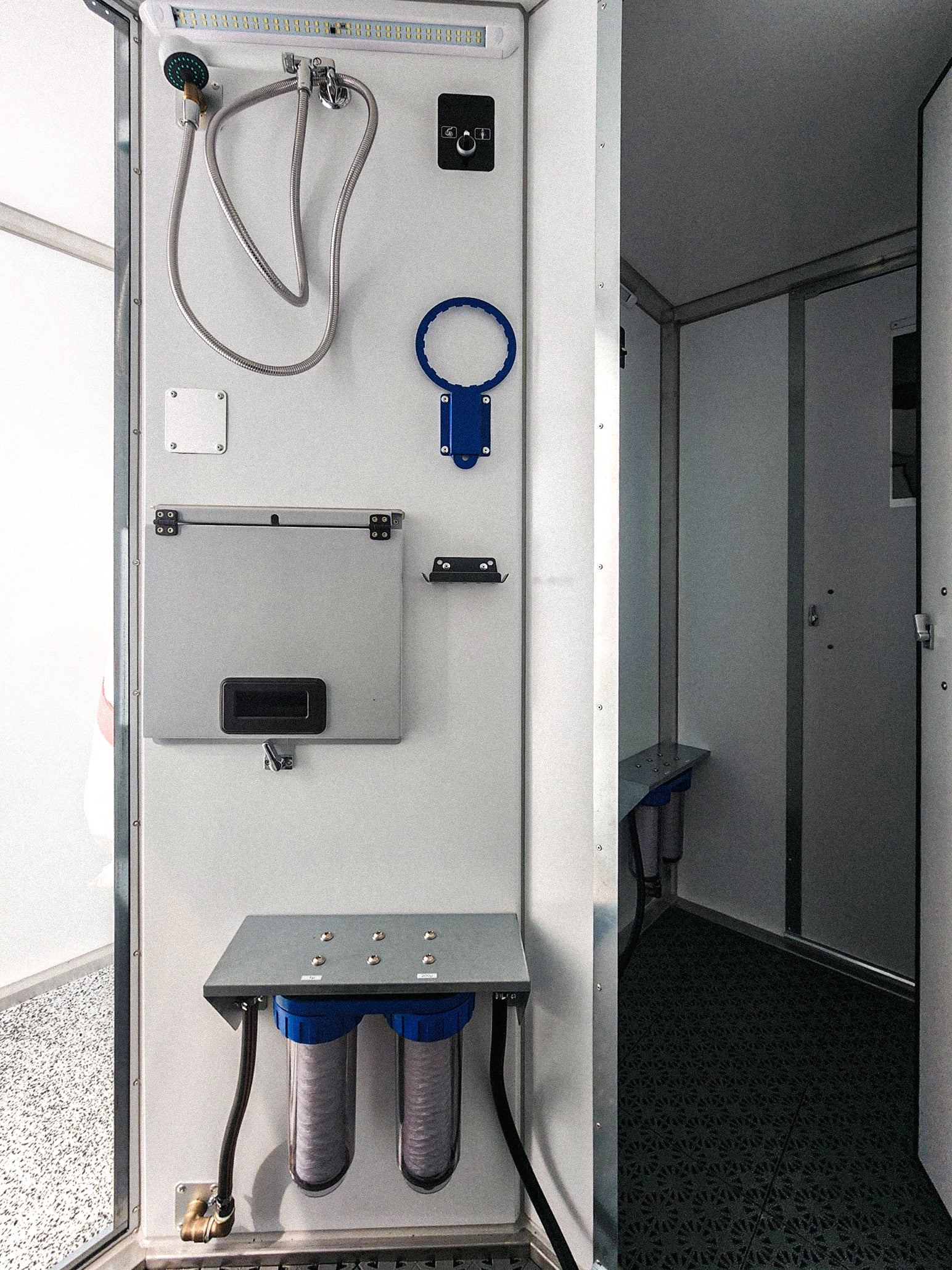 Mobile Decon Unit E4000