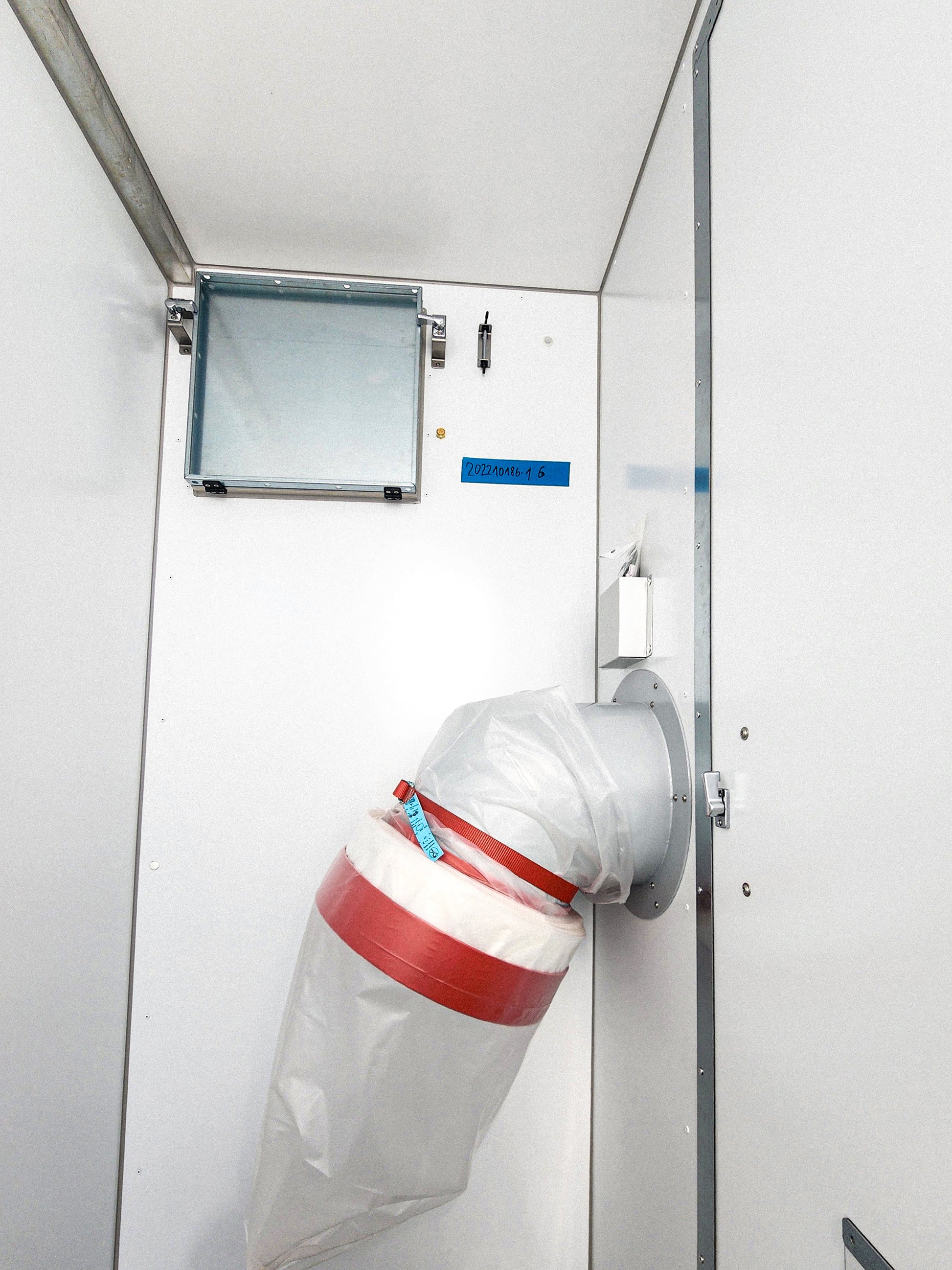 Mobile Decon Unit E4000