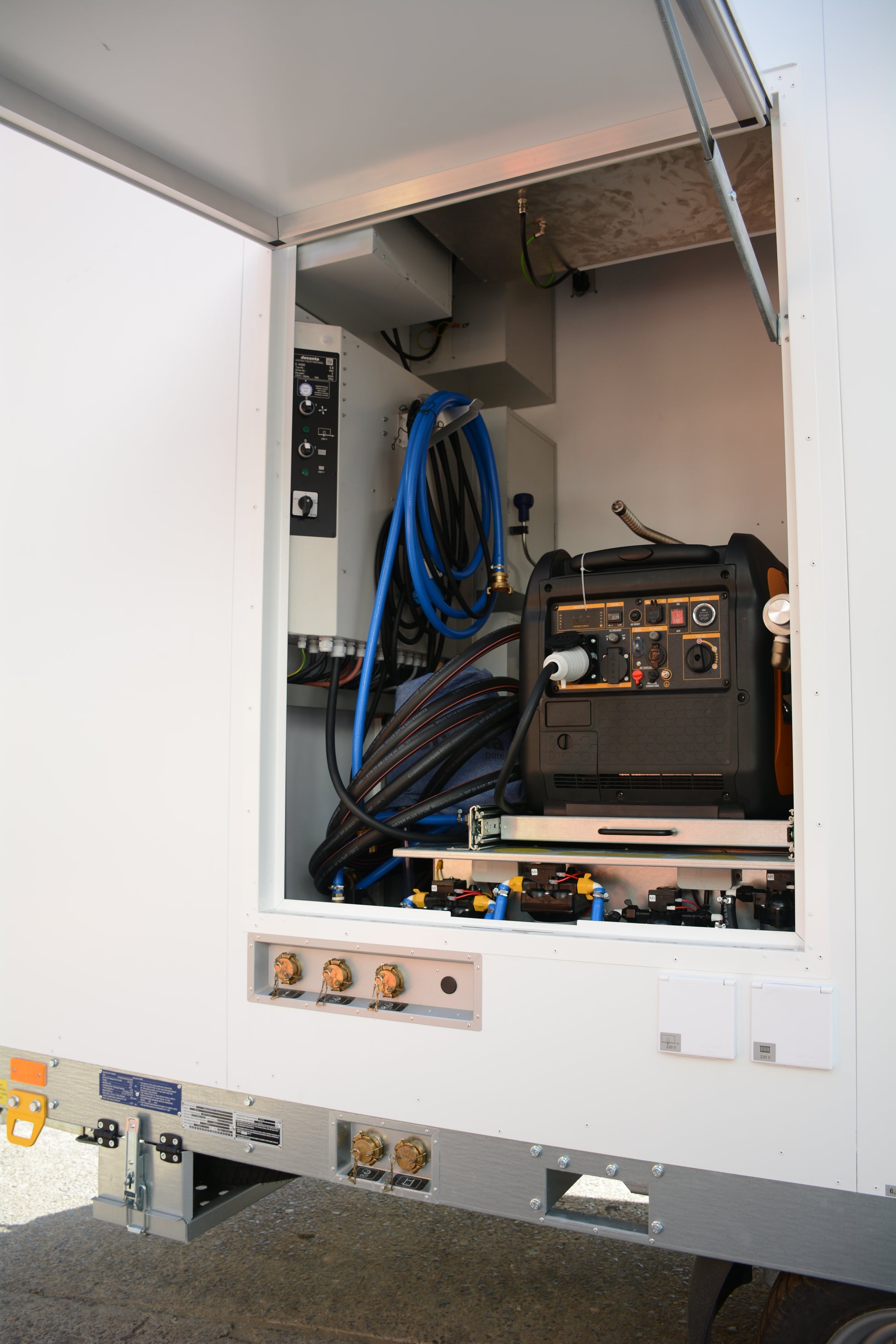 Mobile Decon Unit E4000